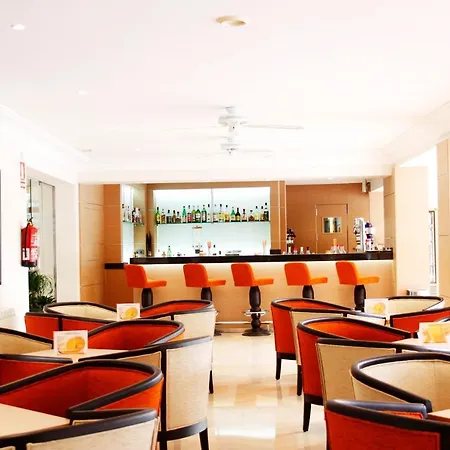 Metropolitan Playa Hotel